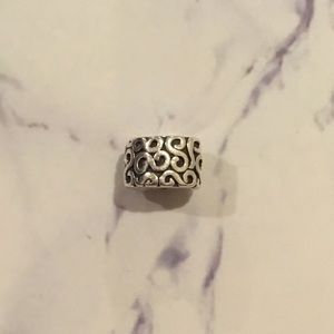 Pandora sterling silver S swirl charm clip